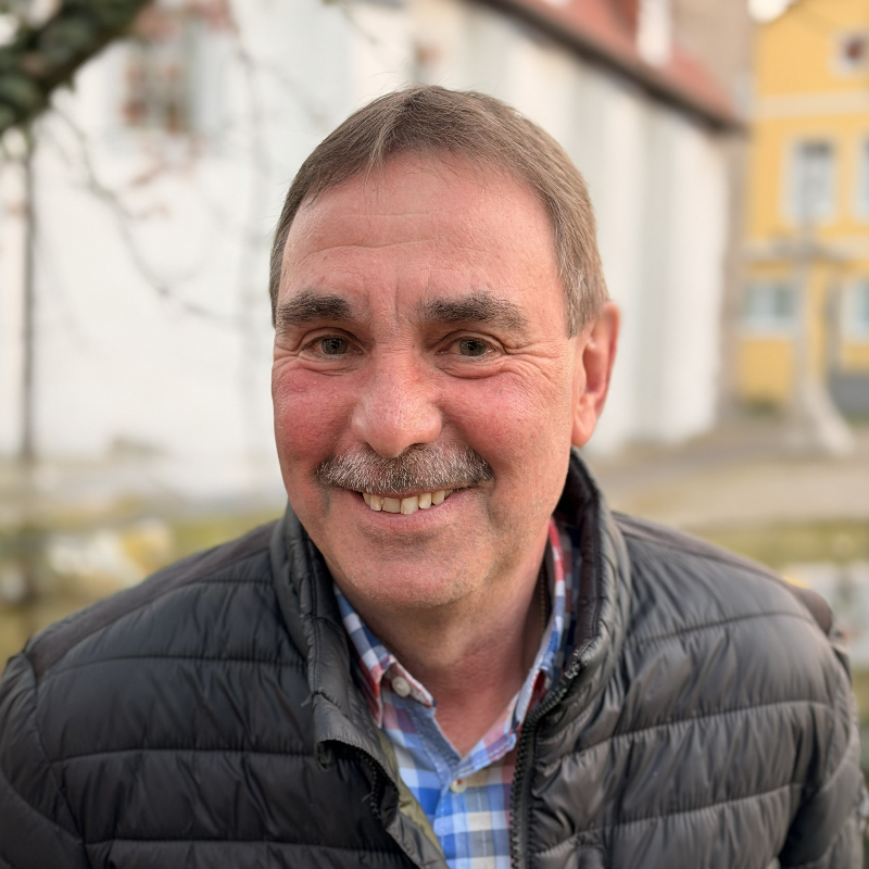  Matthias M�ller